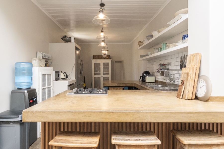 To Let 3 Bedroom Property for Rent in Sea Point Western Cape